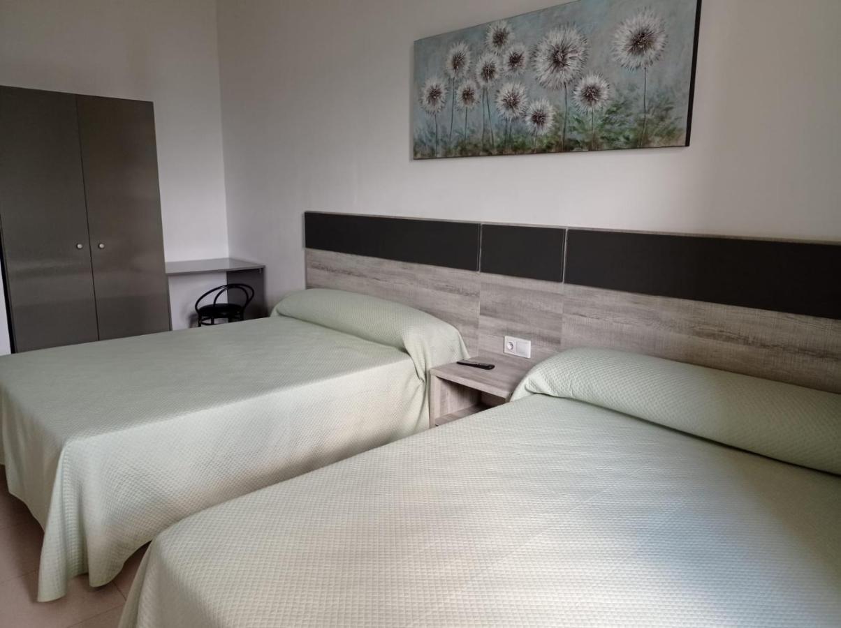 Hostal Brin มอนเรอัล เดล กัมโป ภายนอก รูปภาพ